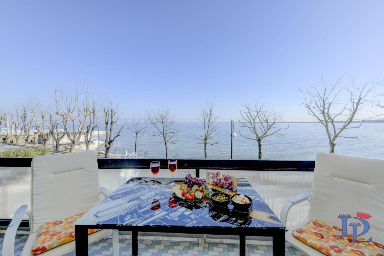 Desenzanoloft Official Partner Marriott Homes & Villas - Charming On The Lake Front Lake Desenzano del Garda Ngoại thất bức ảnh
