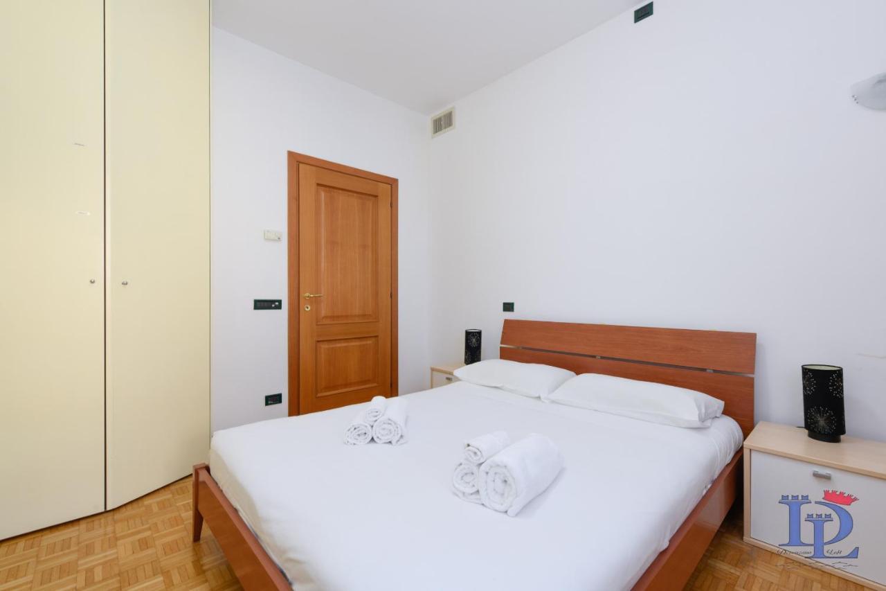 Desenzanoloft Official Partner Marriott Homes & Villas - Charming On The Lake Front Lake Desenzano del Garda Ngoại thất bức ảnh