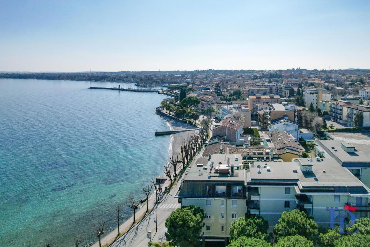 Desenzanoloft Official Partner Marriott Homes & Villas - Charming On The Lake Front Lake Desenzano del Garda Ngoại thất bức ảnh