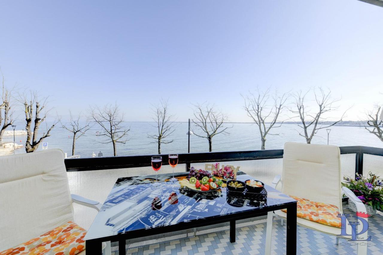 Desenzanoloft Official Partner Marriott Homes & Villas - Charming On The Lake Front Lake Desenzano del Garda Ngoại thất bức ảnh