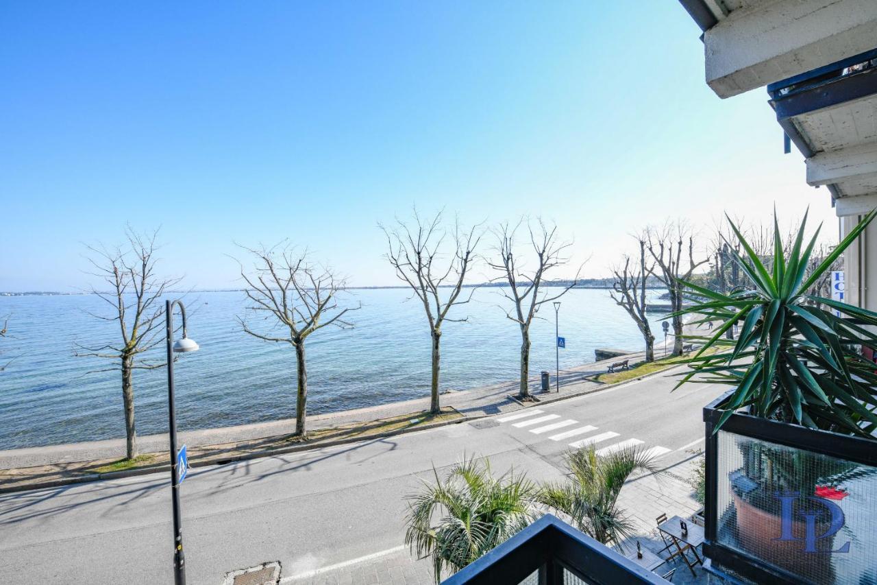 Desenzanoloft Official Partner Marriott Homes & Villas - Charming On The Lake Front Lake Desenzano del Garda Ngoại thất bức ảnh