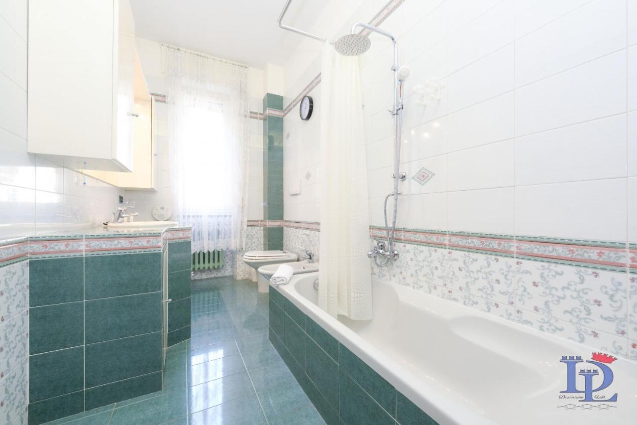 Desenzanoloft Official Partner Marriott Homes & Villas - Charming On The Lake Front Lake Desenzano del Garda Ngoại thất bức ảnh